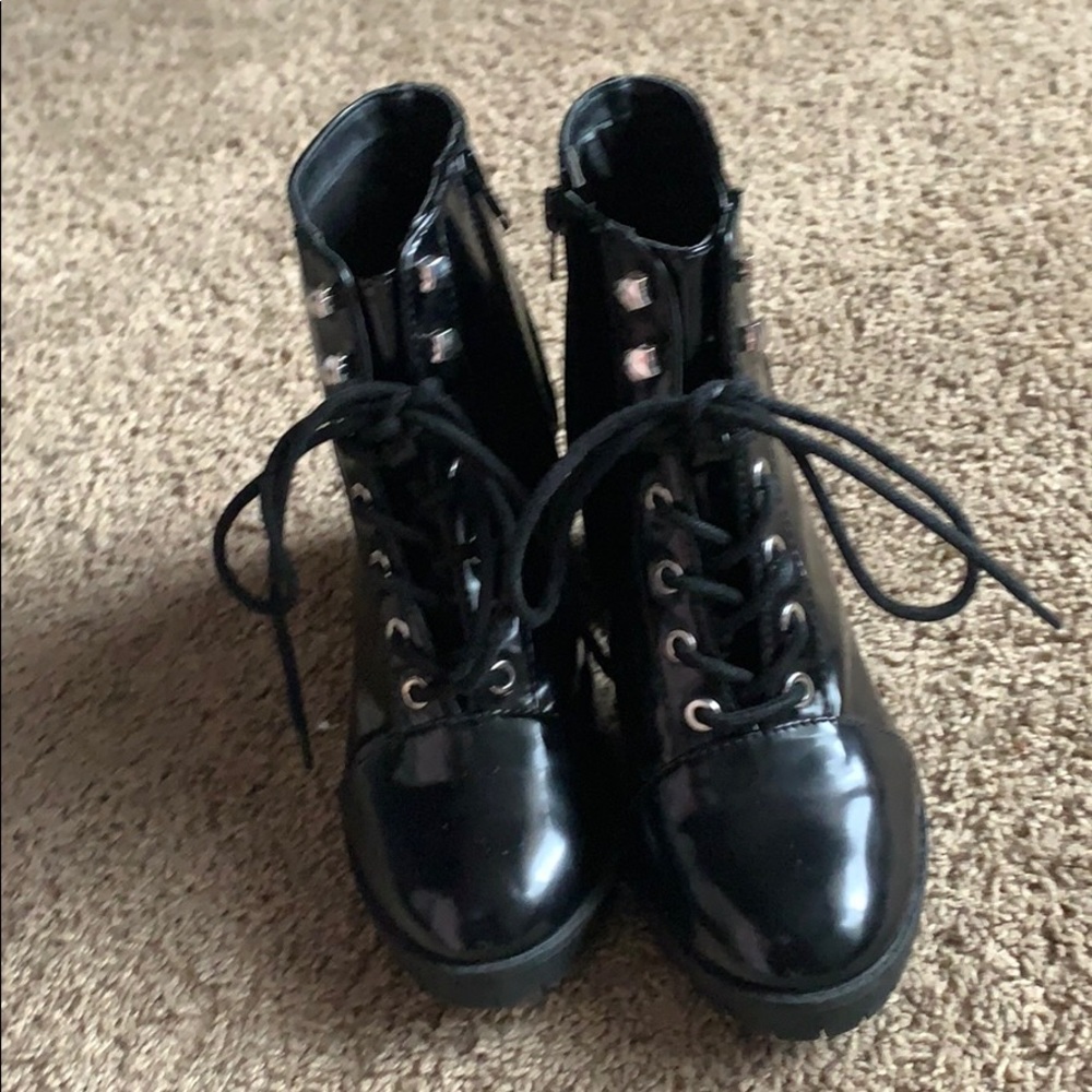 Black shiny boots